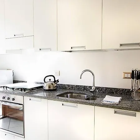 Apartament 2 Bedroom Close To Stresa *