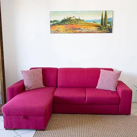 Apartament 2 Bedroom Close To Stresa